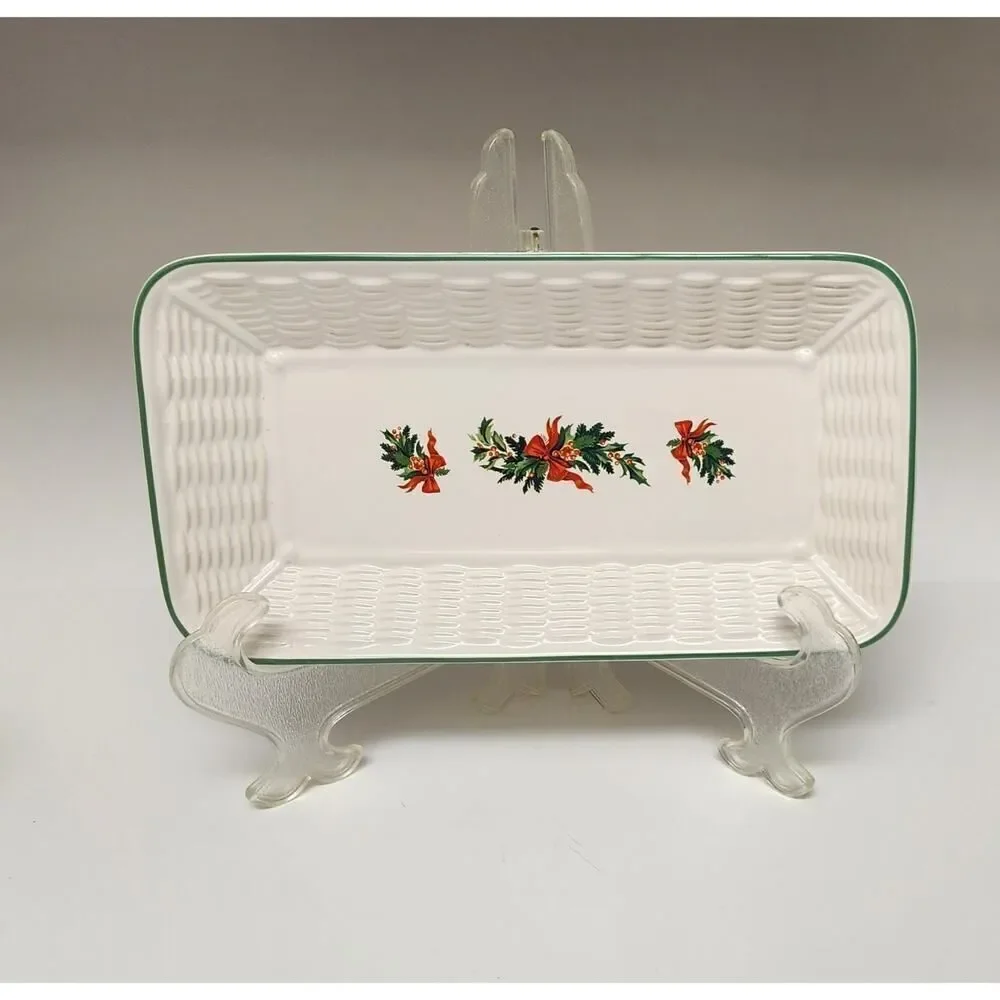 Pfaltzgraff Christmas Heritage Wicker Tray Bread/Cracker Serving Plate